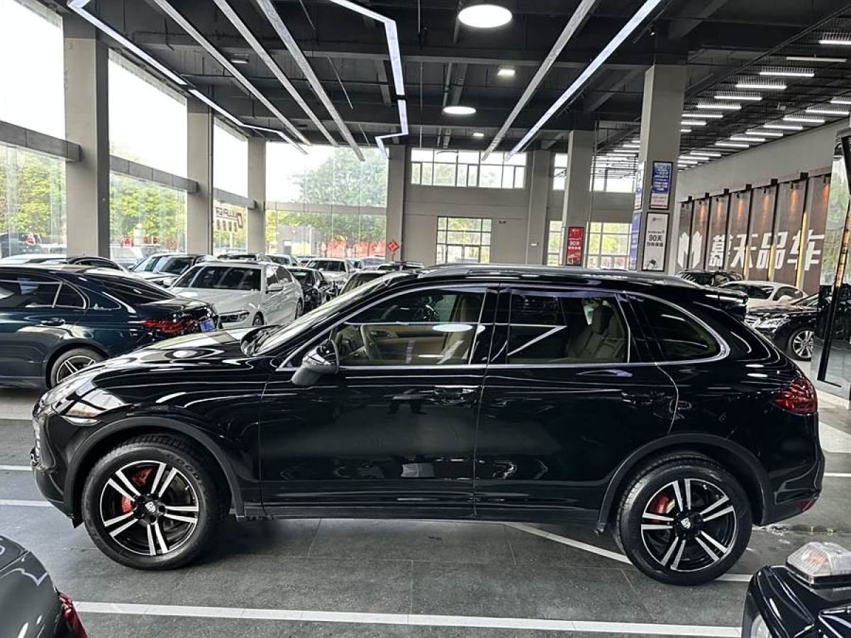 2010年12月保時捷 Cayenne  2011款 Cayenne 3.0T