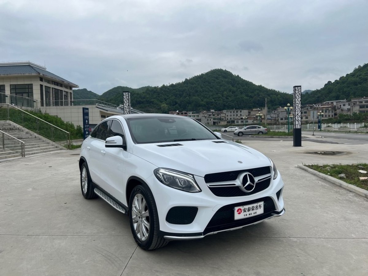 奔驰 奔驰GLE轿跑  2017款 GLE 320 4MATIC 轿跑SUV图片