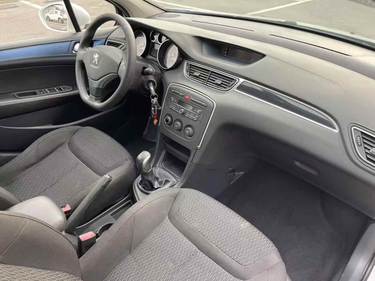 標(biāo)致 308S  2015款 1.2T 手動尚弛版圖片