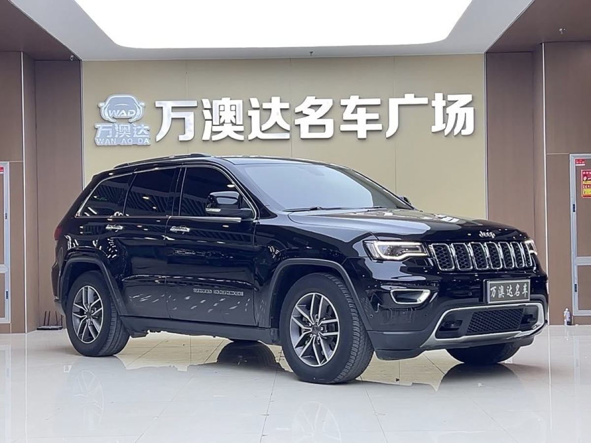 2022年7月Jeep 大切諾基  2020款 3.0L 專業(yè)導(dǎo)航版