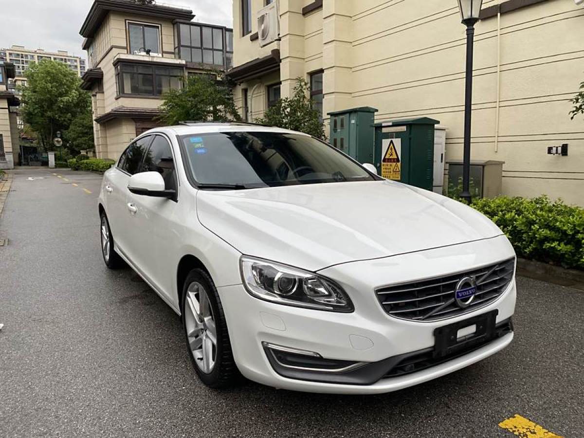 沃爾沃 S60  2016款 S60L 2.0T T5 智馭版圖片