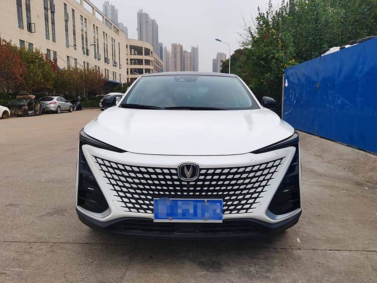 長(zhǎng)安 UNI-T  2020款 1.5T 旗艦型圖片