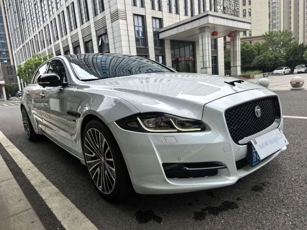 捷豹 XJ  2016款 XJL 3.0 SC 兩驅(qū)典雅商務(wù)版圖片