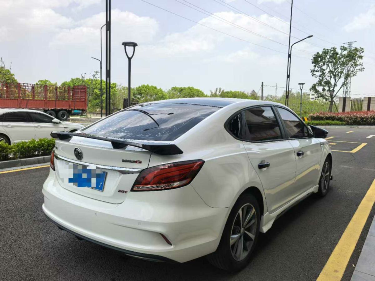 名爵 名爵6  2020款 1.5T 自動Trophy數(shù)字曼巴旗艦版圖片