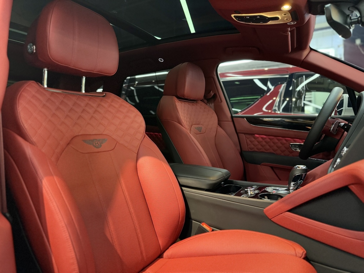 賓利 添越  2022款 4.0T V8圖片