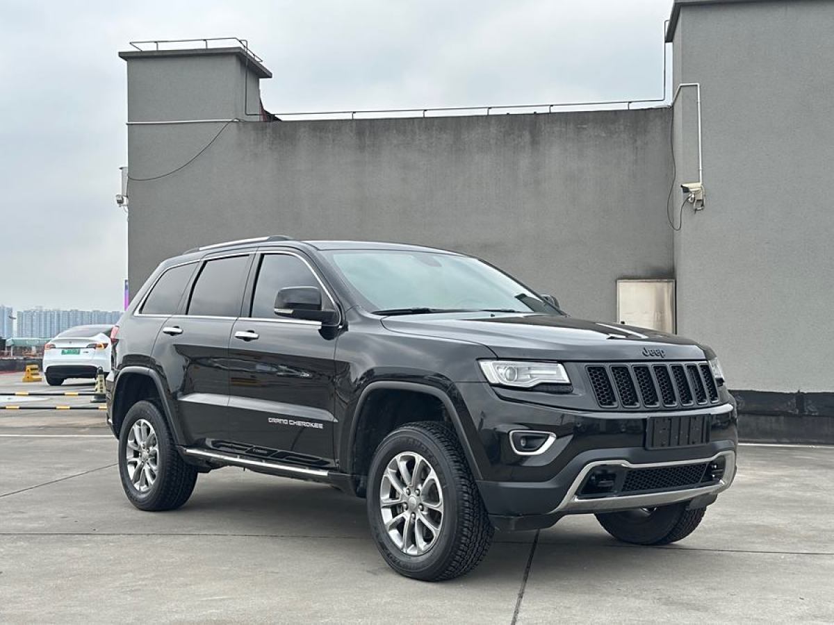 Jeep 大切諾基  2015款 3.0TD 柴油 舒享導(dǎo)航版圖片