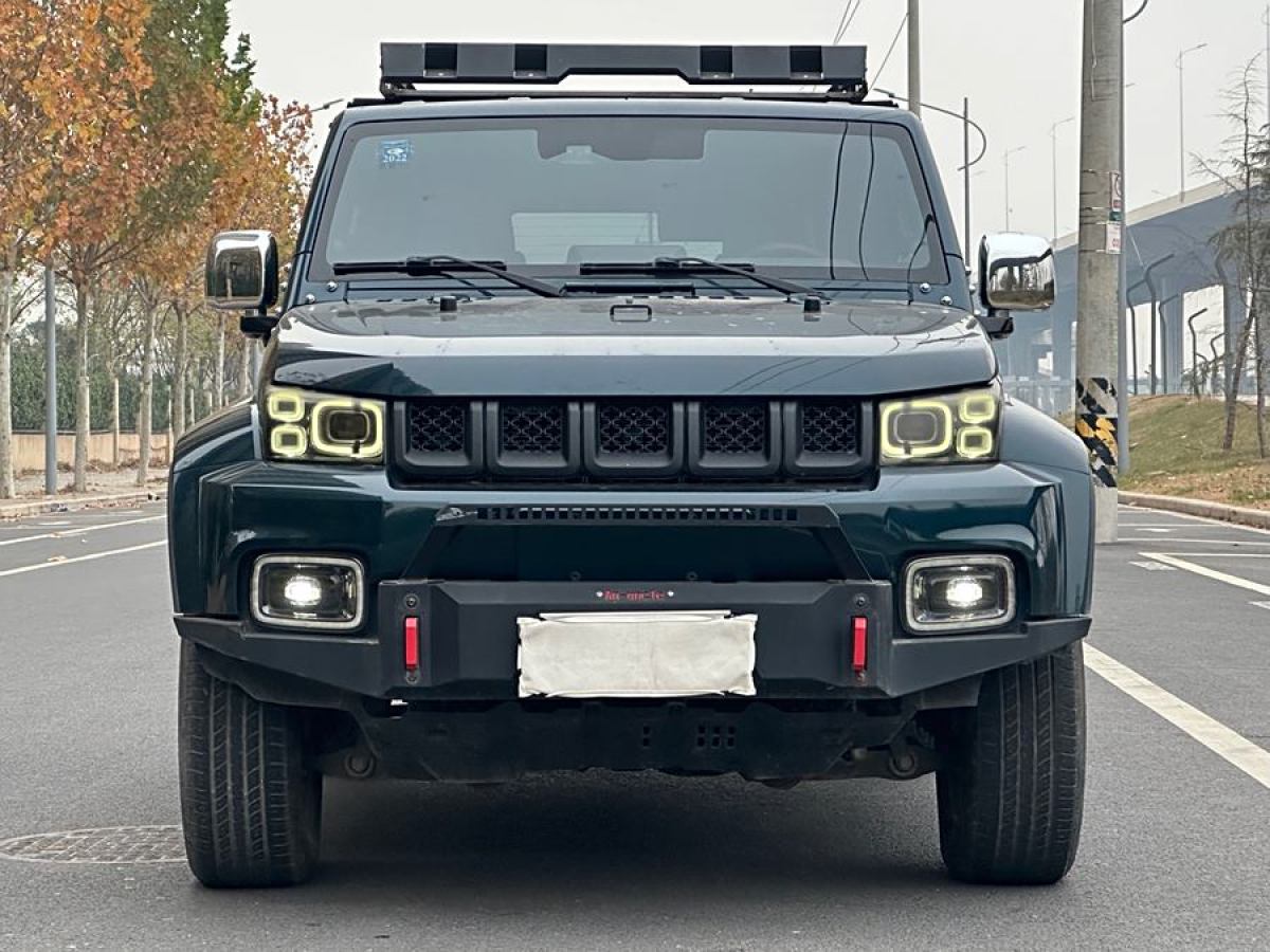 北京 BJ40  2019款  PLUS 2.3T 自動(dòng)四驅(qū)尊享版 國VI圖片