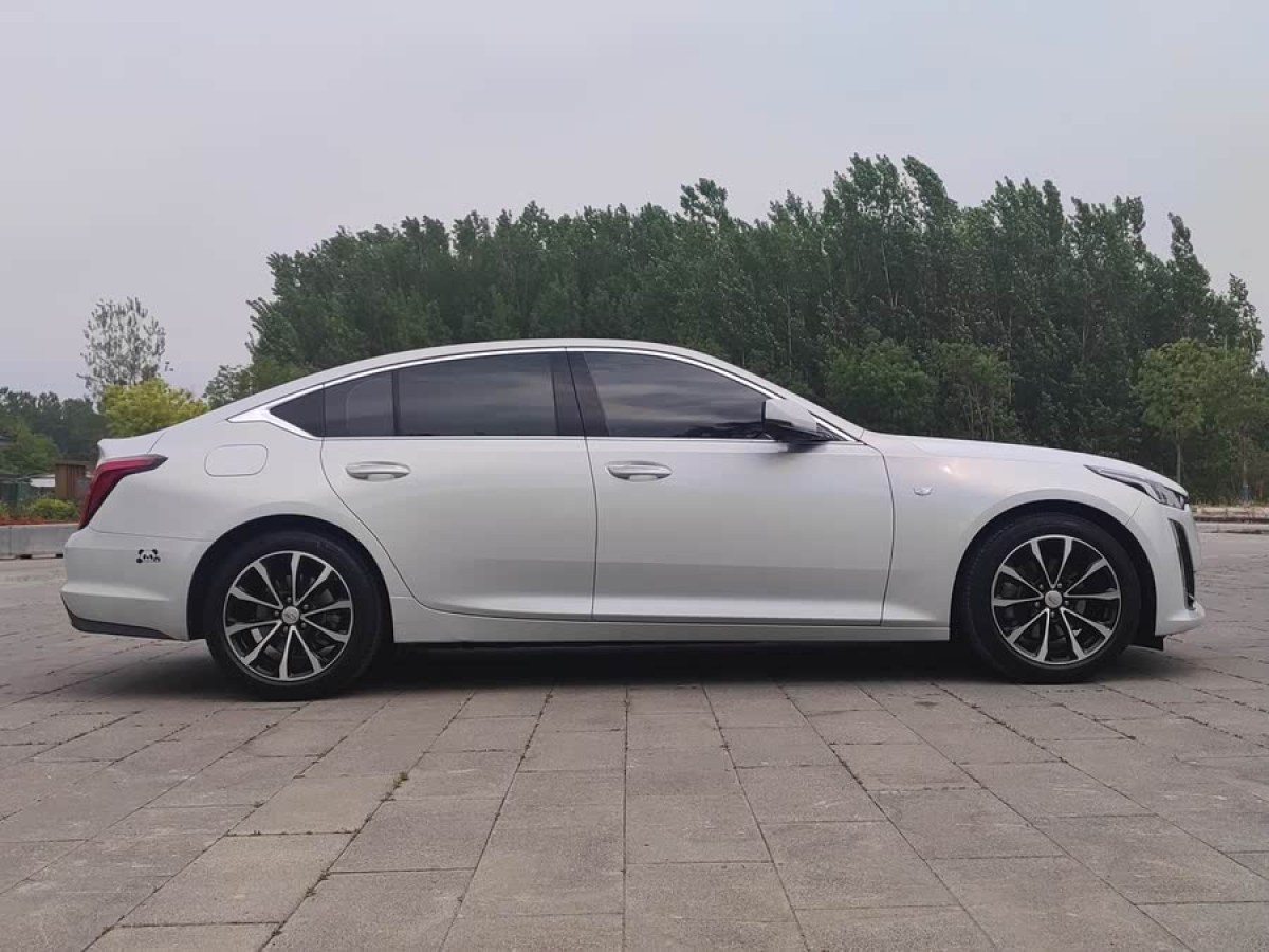 凱迪拉克 CT5  2023款 28T 豪華型（標(biāo)準(zhǔn)版）圖片