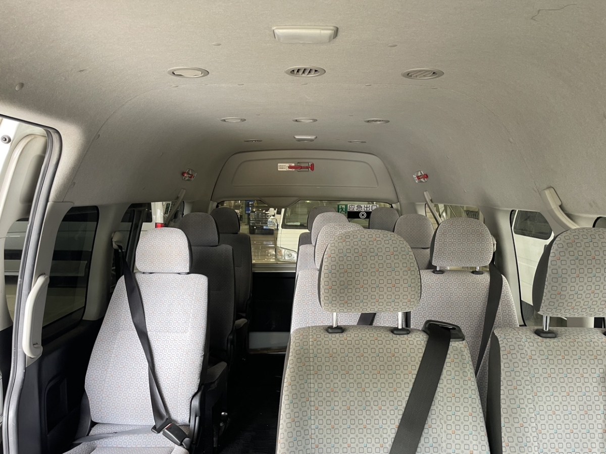 2018年10月豐田 HIACE  2011款 2.7L自動豪華版13座