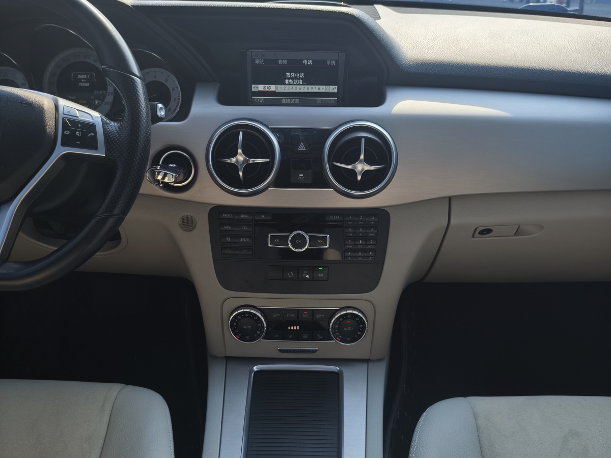 奔馳 奔馳GLK級  2015款 GLK 260 4MATIC 動感型 極致版圖片