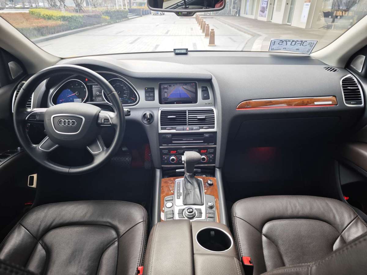 奧迪 奧迪Q7  2015款 35 TFSI 進(jìn)取型圖片