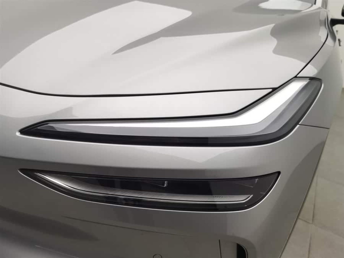 蔚來 樂道L60  2024款 60kwh 后驅(qū)版圖片