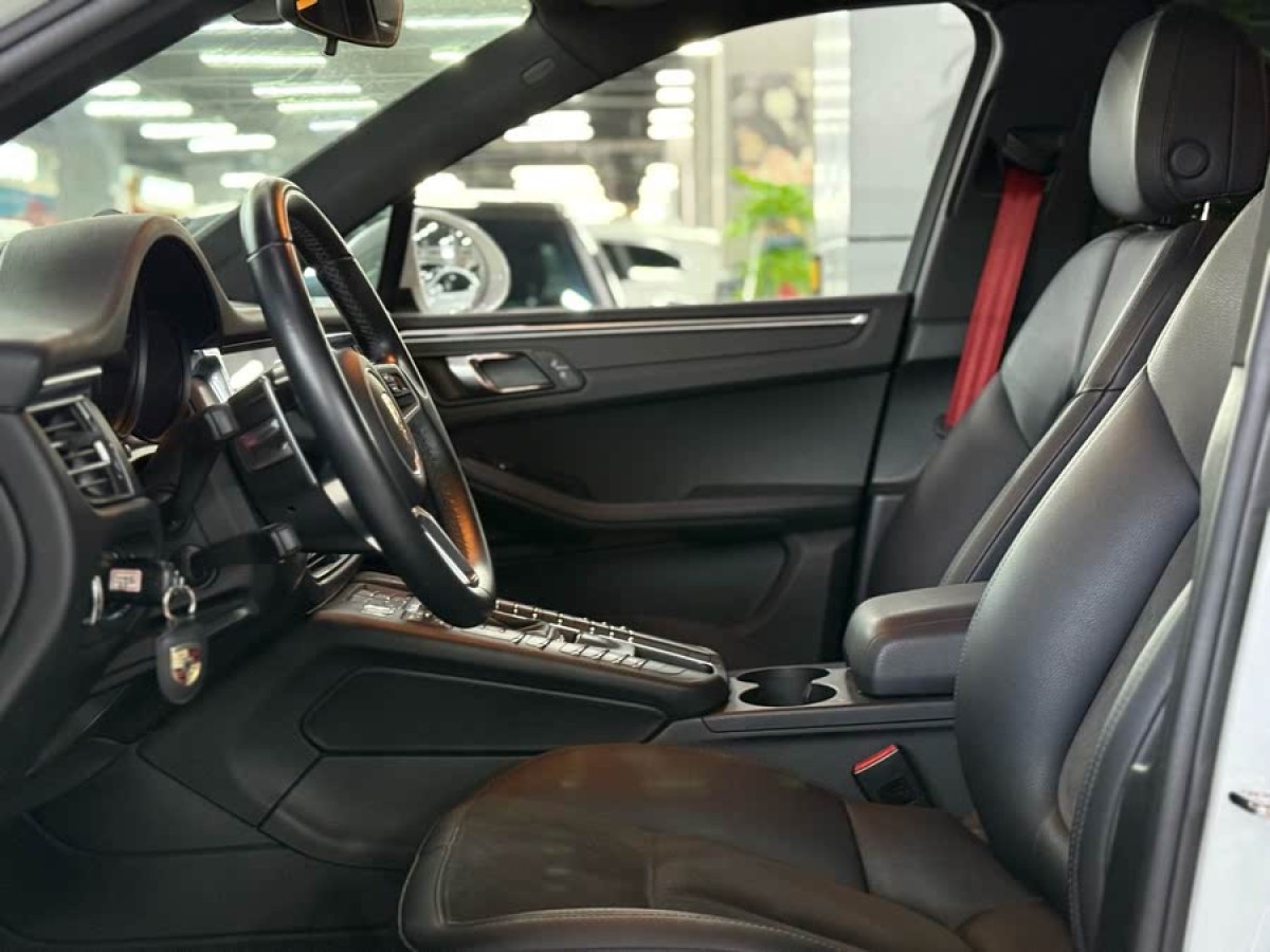 保時(shí)捷 Macan  2020款 Macan 2.0T圖片