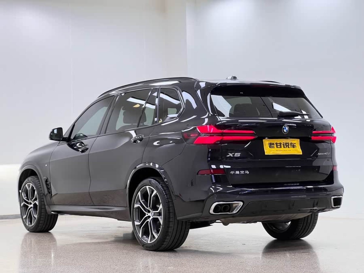 寶馬 寶馬X5  2023款 xDrive 40Li 尊享型M運動曜夜套裝圖片