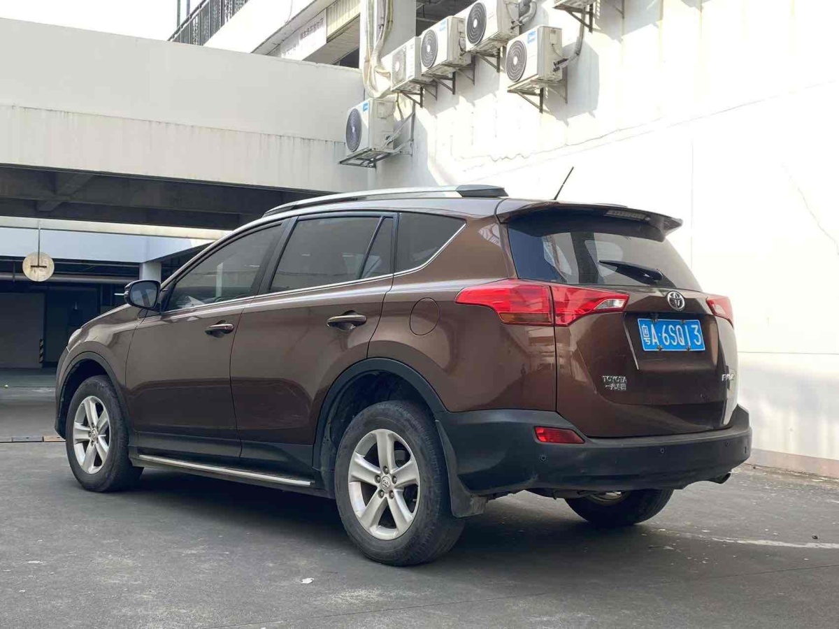 豐田 RAV4  2018款 榮放 2.0L CVT兩驅(qū)都市版圖片