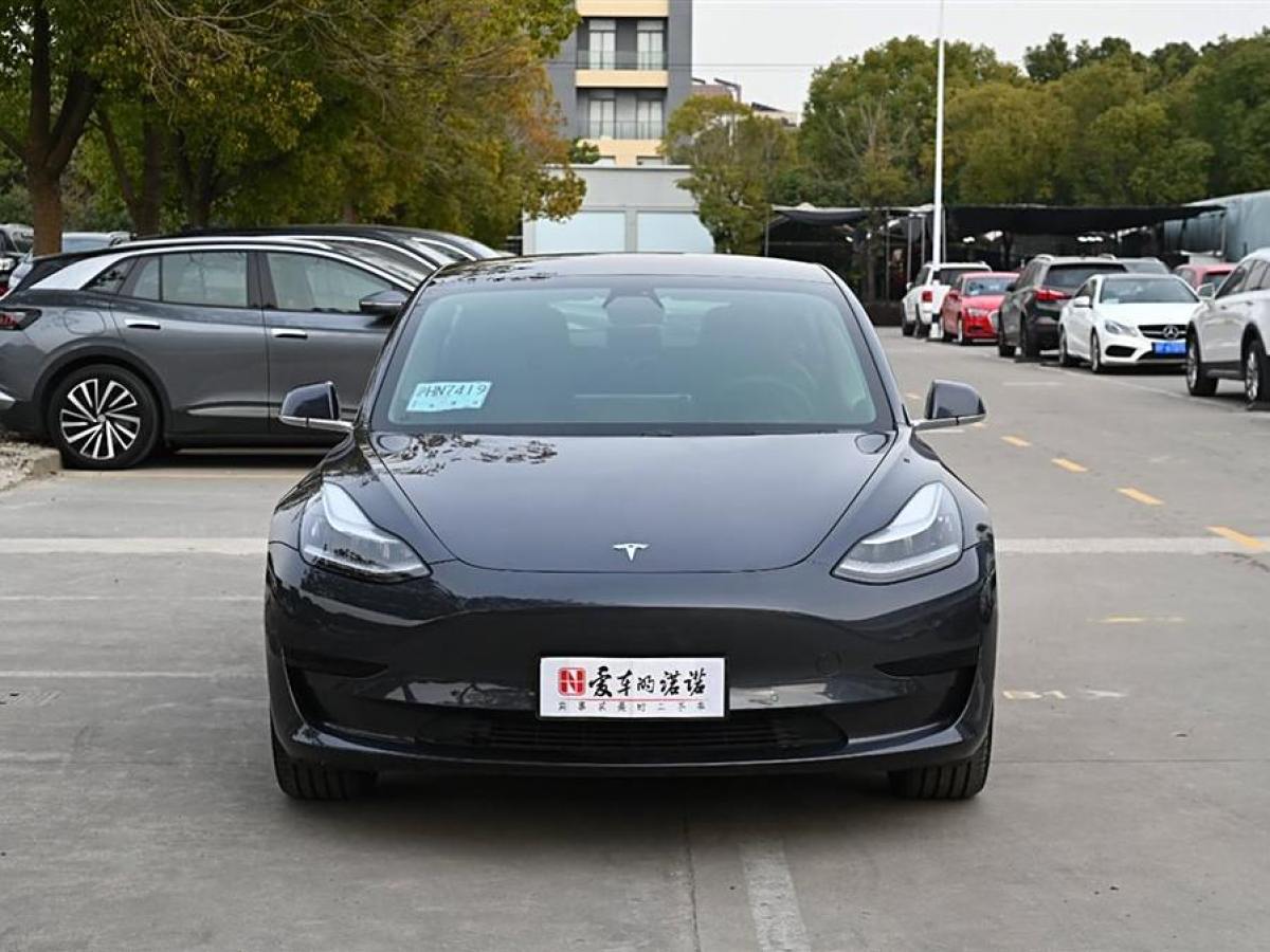 特斯拉 Model 3  2019款 標(biāo)準(zhǔn)續(xù)航后驅(qū)升級版圖片