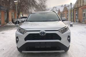 RAV4榮放 豐田 雙擎 2.5L E-CVT四驅(qū)精英Plus版