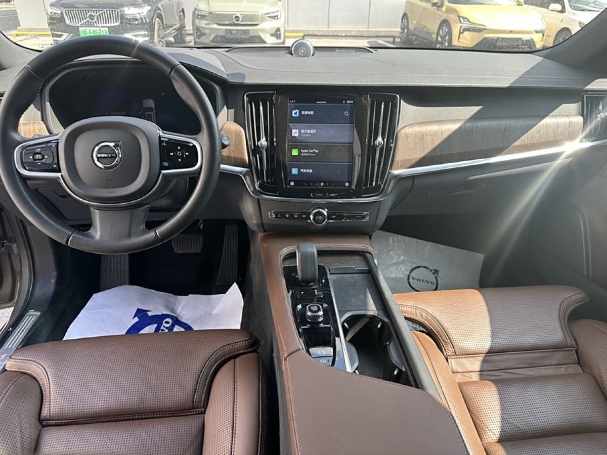 2022年10月沃爾沃 V90  2024款 Cross Country B5 AWD 智尊版