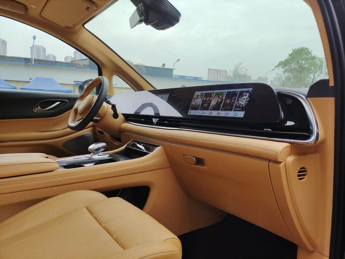 嵐圖 夢(mèng)想家  2024款 PHEV 超長(zhǎng)續(xù)航尊貴版圖片