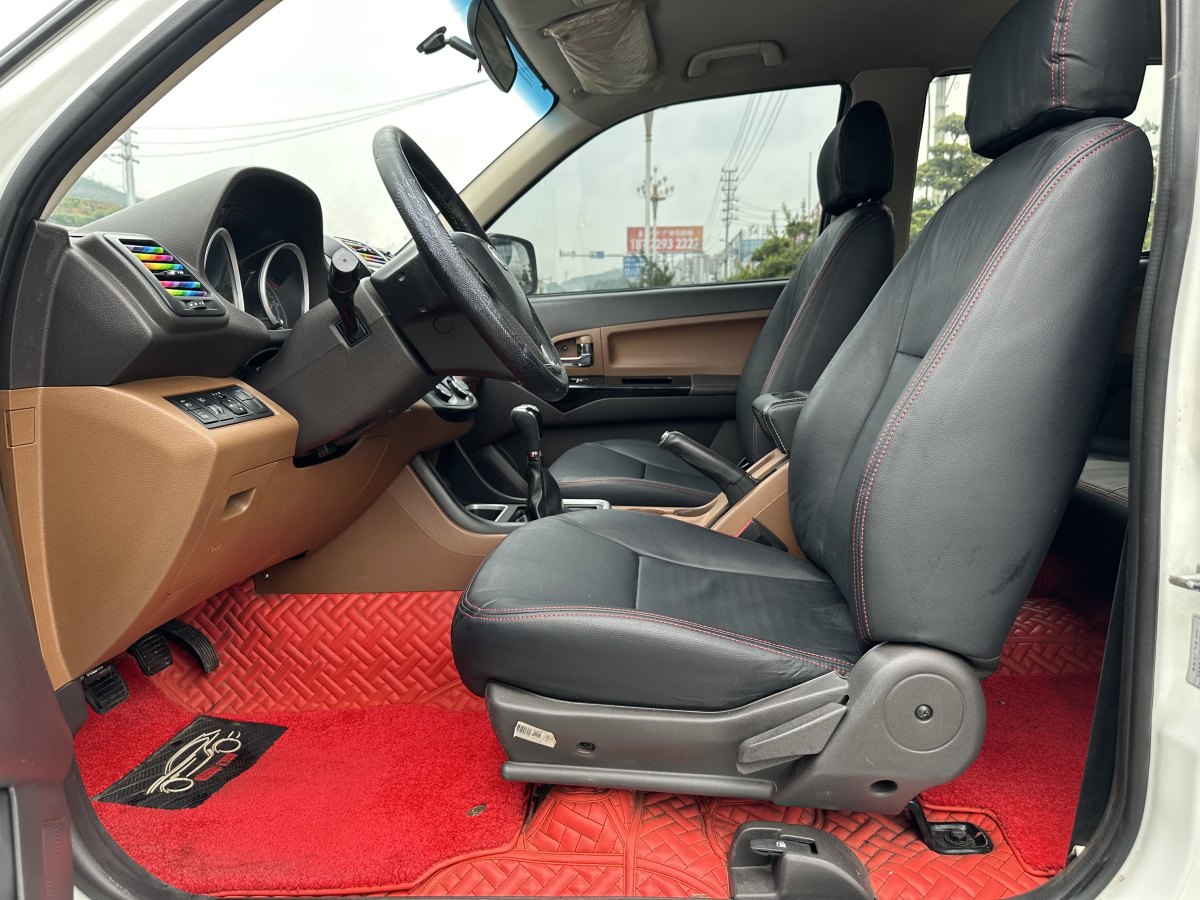江铃轻汽 骐铃T7  2018款 2.8T PLUS两驱豪华版加长轴距JE493ZLQ5D图片