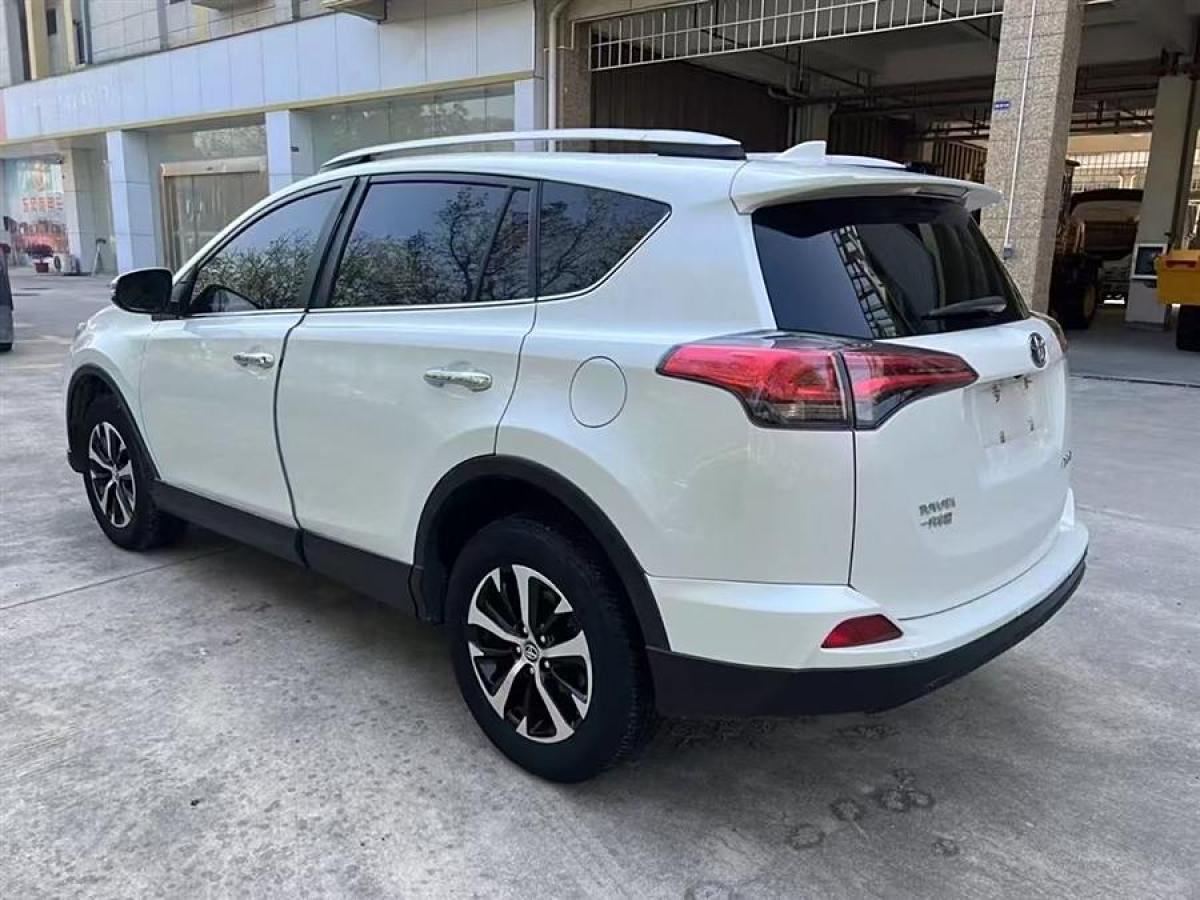 豐田 RAV4榮放  2019款  2.0L CVT兩驅(qū)風(fēng)尚版 國VI圖片