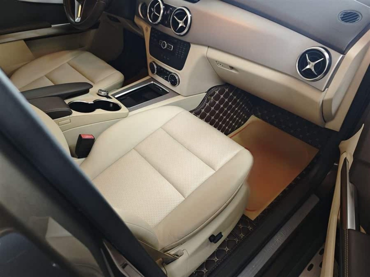 奔馳 奔馳GLK級  2014款 GLK 260 4MATIC 動感型圖片