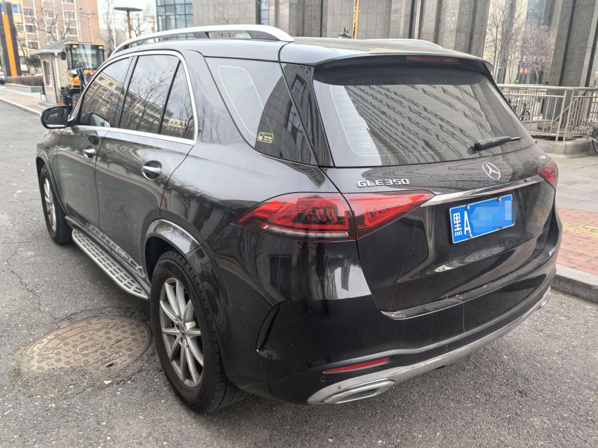 奔馳 奔馳GLE  2020款  GLE 350 4MATIC 時(shí)尚型圖片