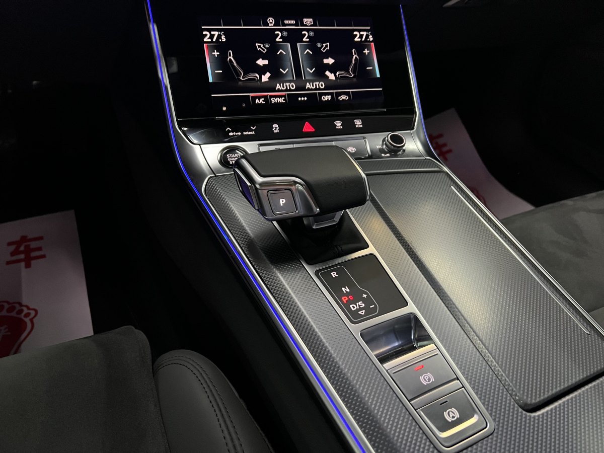 奧迪 奧迪A6L  2024款 45 TFSI 臻選動感型圖片