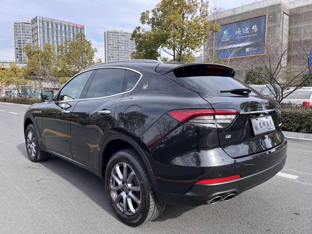 瑪莎拉蒂 Levante  2020款 3.0T 標(biāo)準(zhǔn)版圖片