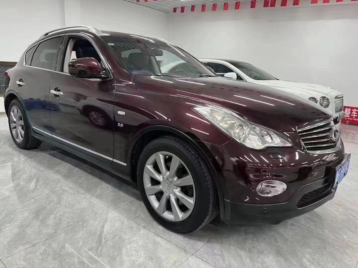 英菲尼迪 QX50  2013款 2.5L 四驱尊雅版图片