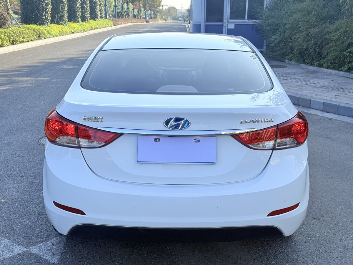 現(xiàn)代 朗動  2012款 1.6L 自動領(lǐng)先型圖片