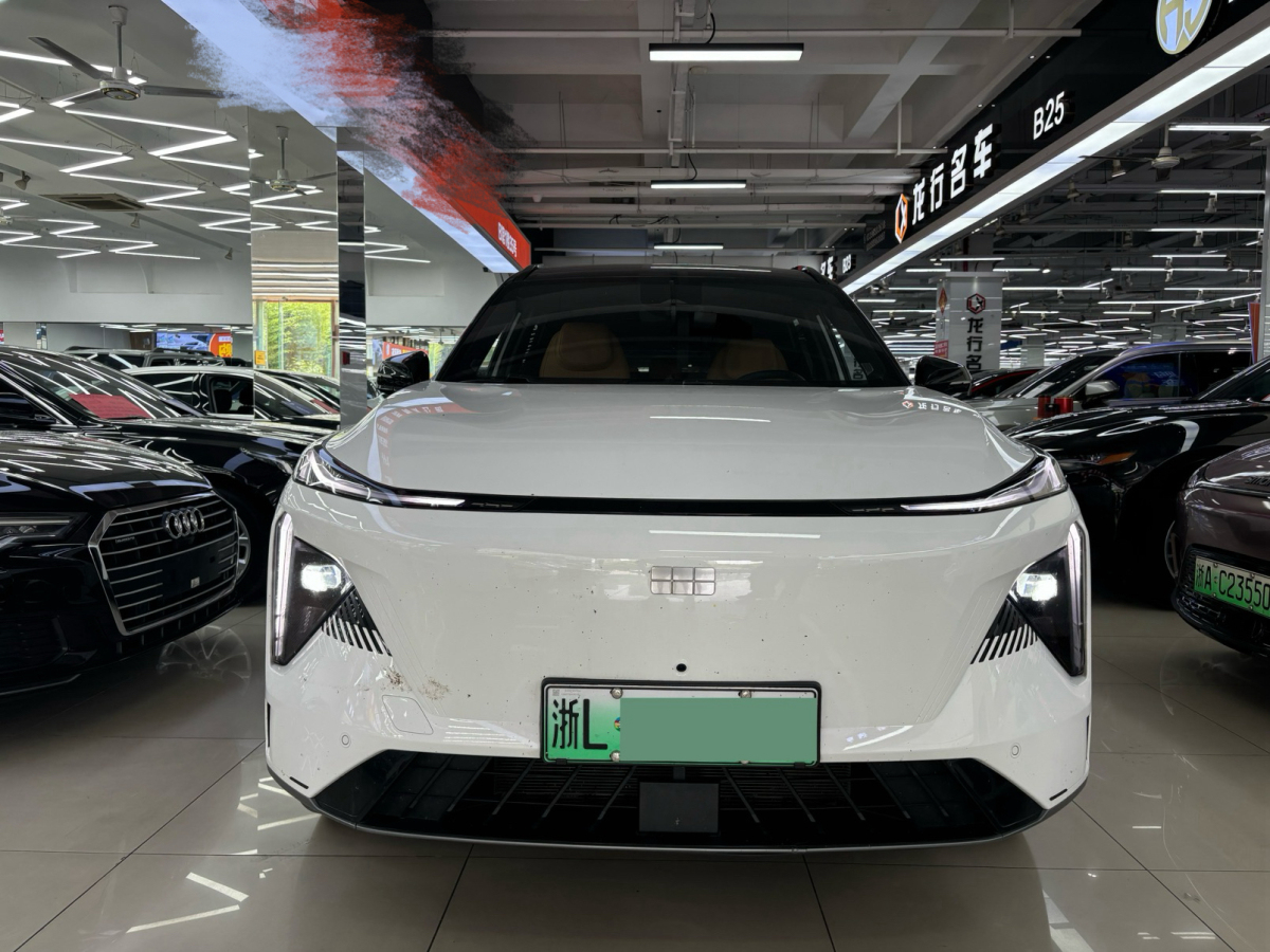 銀河 銀河L7  2024款 1.5T 115km 亞運(yùn)幻影版 龍騰版圖片