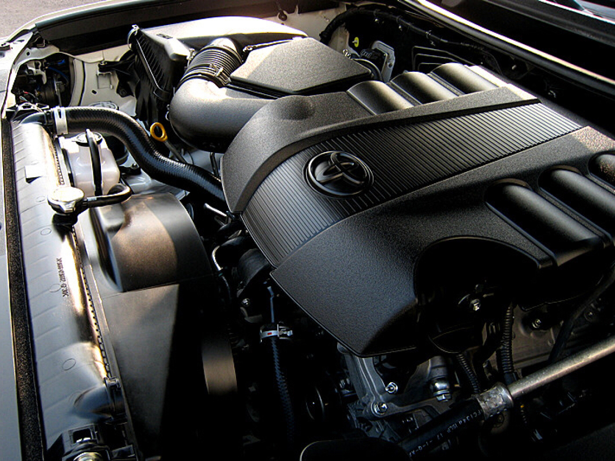 2018年8月丰田 兰德酷路泽  2015款 4.0L V6 中东限量版