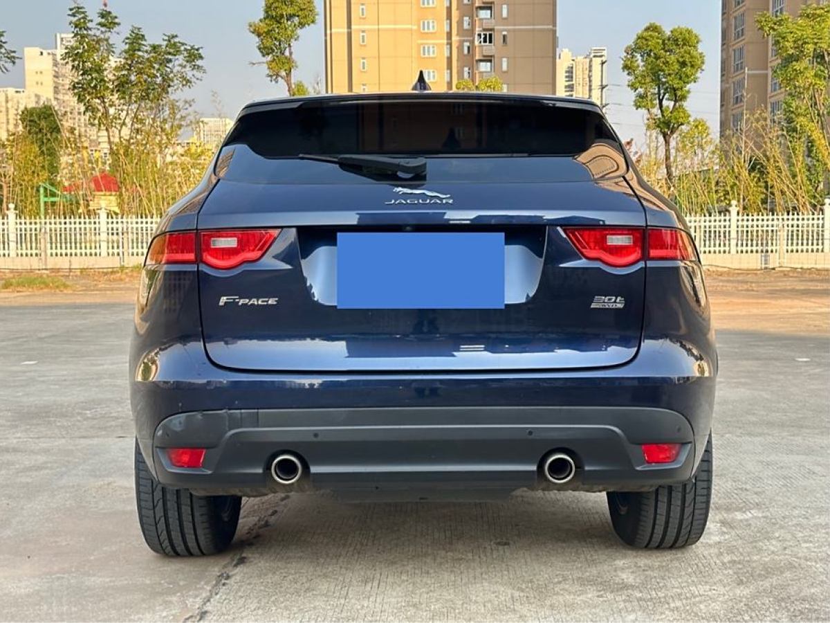 2019年8月捷豹 F-PACE  2019款 2.0T 四驅(qū)R-Sport運(yùn)動(dòng)版