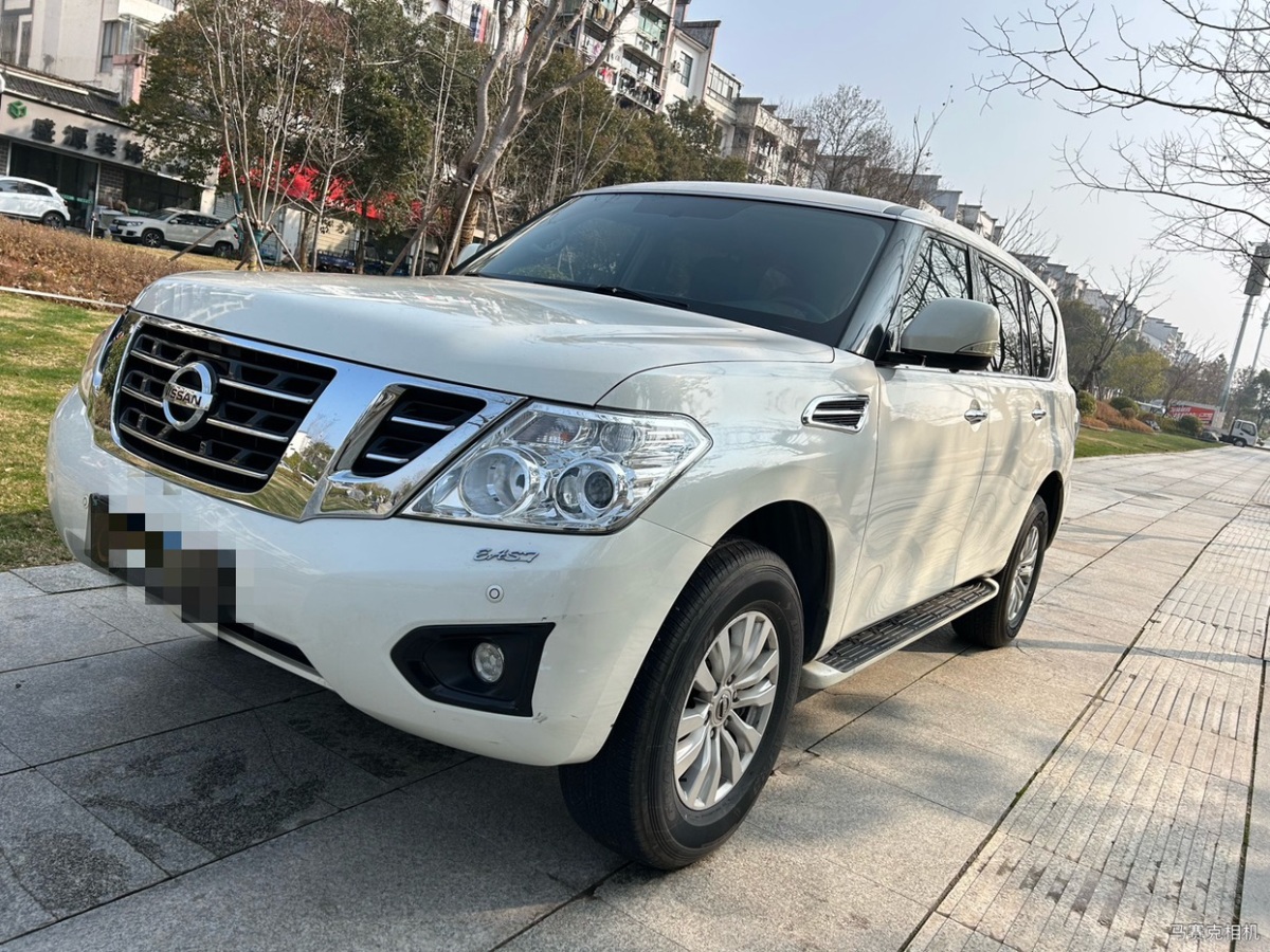 日產(chǎn) 途樂  2018款 4.0L 領(lǐng)英型圖片