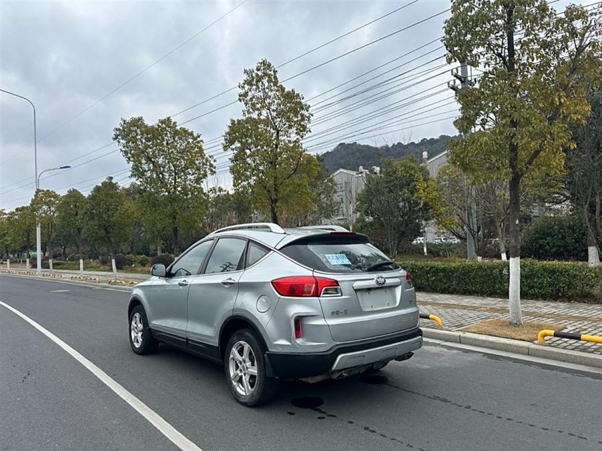 2013年10月奔騰 X80  2013款 2.0L 自動舒適型