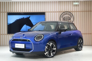 電動(dòng)MINI COOPER MINI 452km COOPER SE 藝術(shù)家