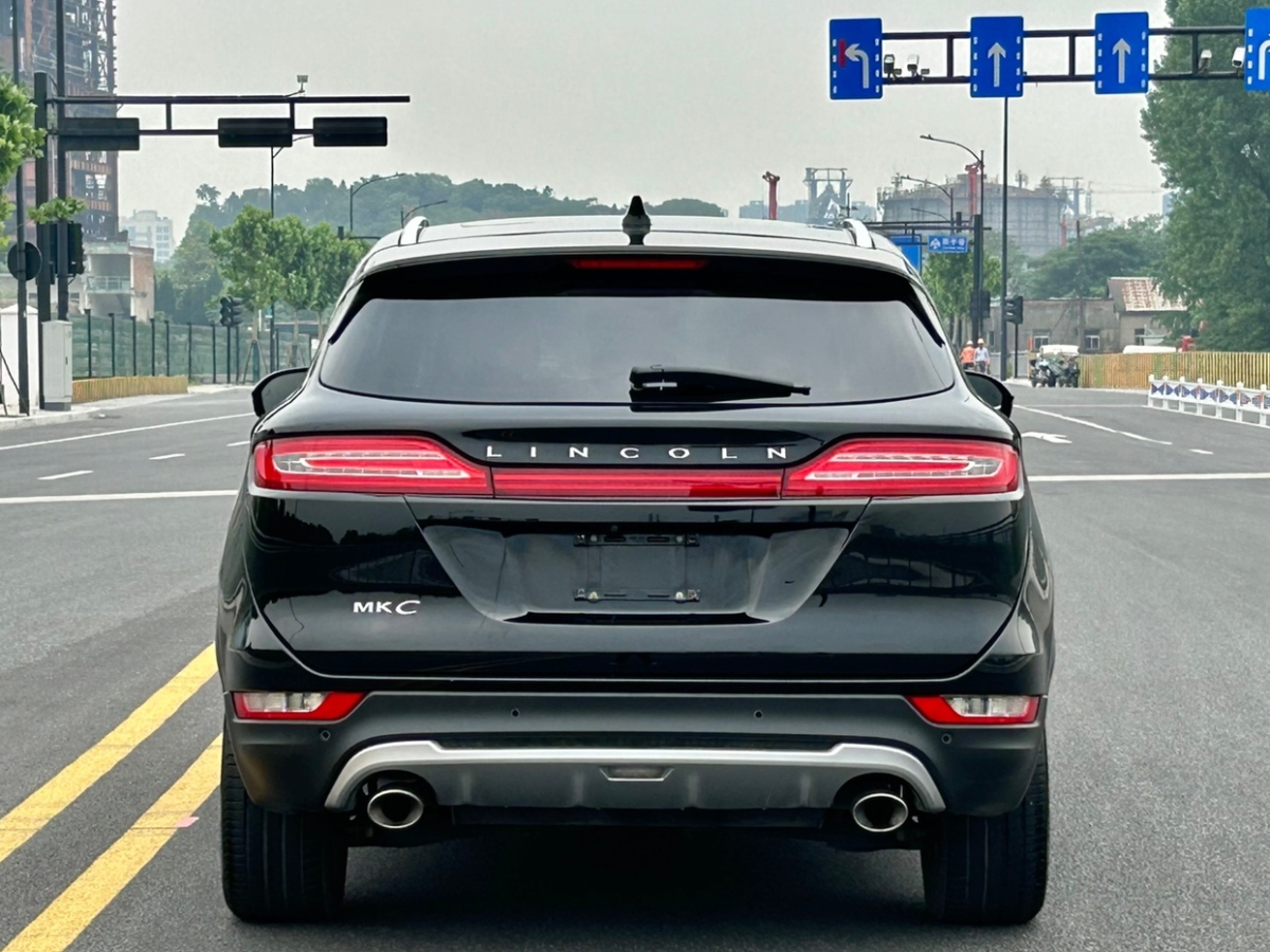 林肯 MKC  2017款 2.0T 兩驅(qū)尊雅版圖片