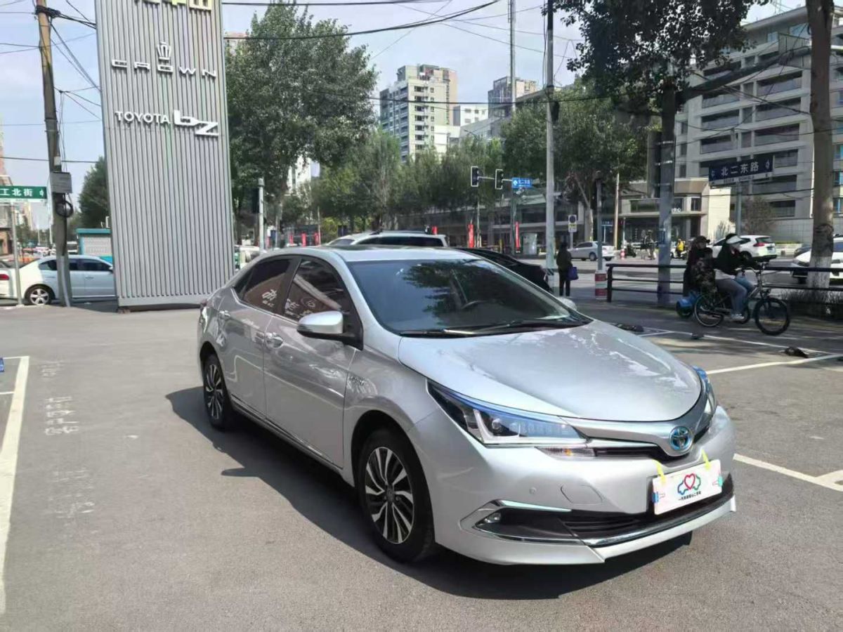 豐田 卡羅拉  2016款 雙擎 1.8L CVT先鋒版圖片