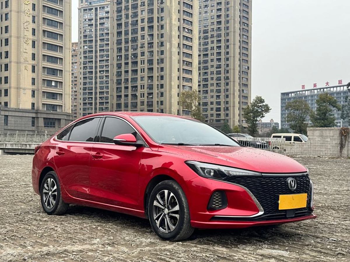 長(zhǎng)安 逸動(dòng)  2020款 PLUS 藍(lán)鯨NE 1.4T GDI DCT尊貴型圖片