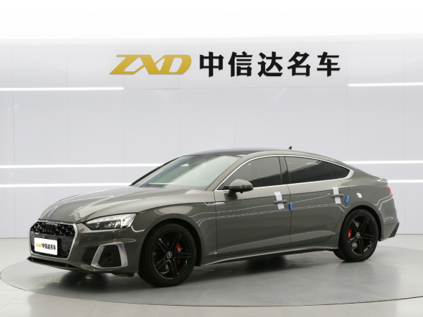 奥迪 奥迪A5  2022款 Sportback 40 TFSI 时尚致雅型