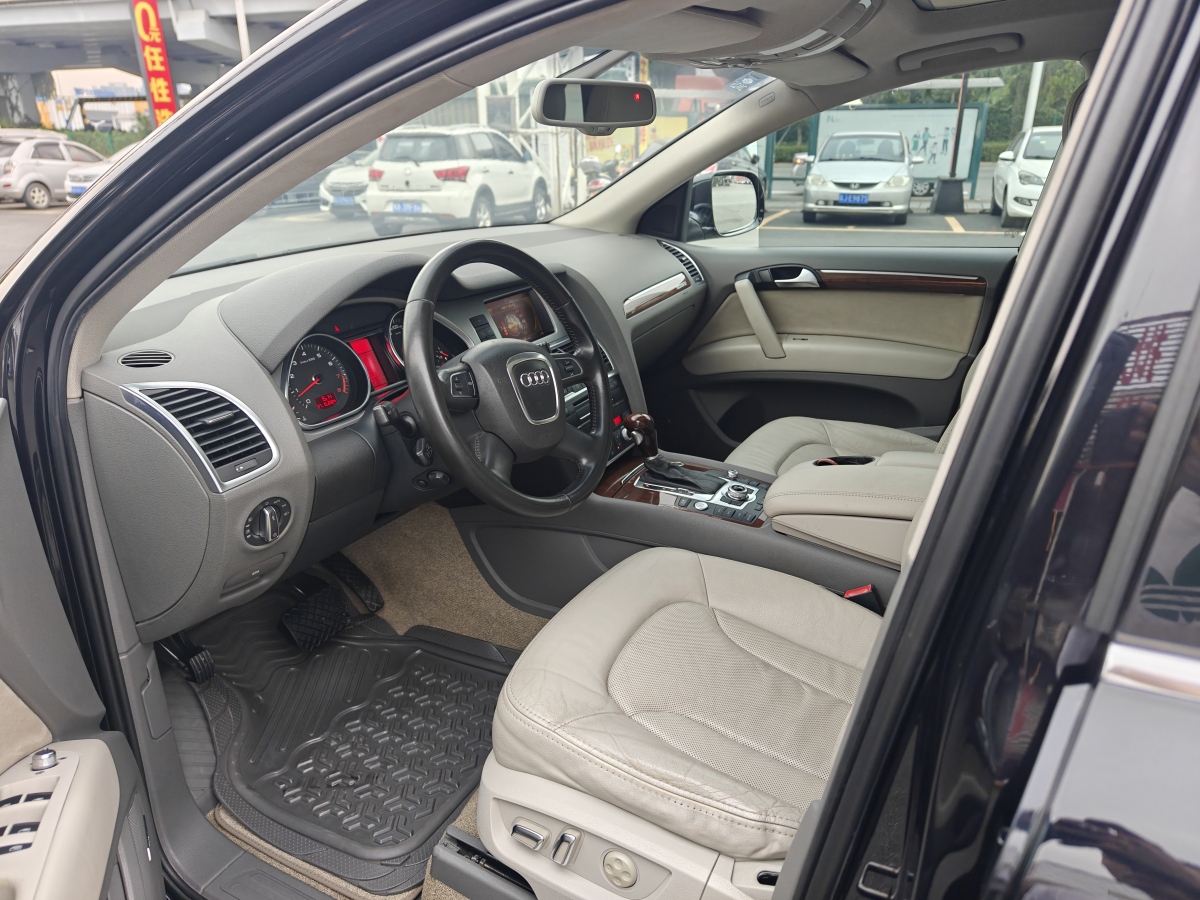 奧迪 奧迪Q7  2010款 3.6 FSI quattro 豪華型圖片