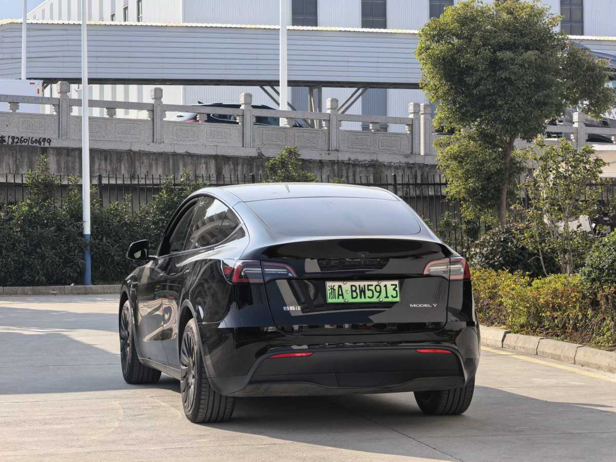 特斯拉 Model 3  2023款 長續(xù)航煥新版 雙電機(jī)全輪驅(qū)動(dòng)圖片