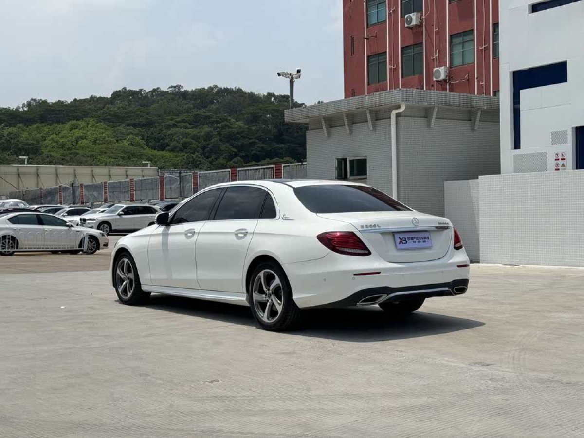 奔馳 奔馳E級  2018款 改款 E 300 L 運動豪華型圖片