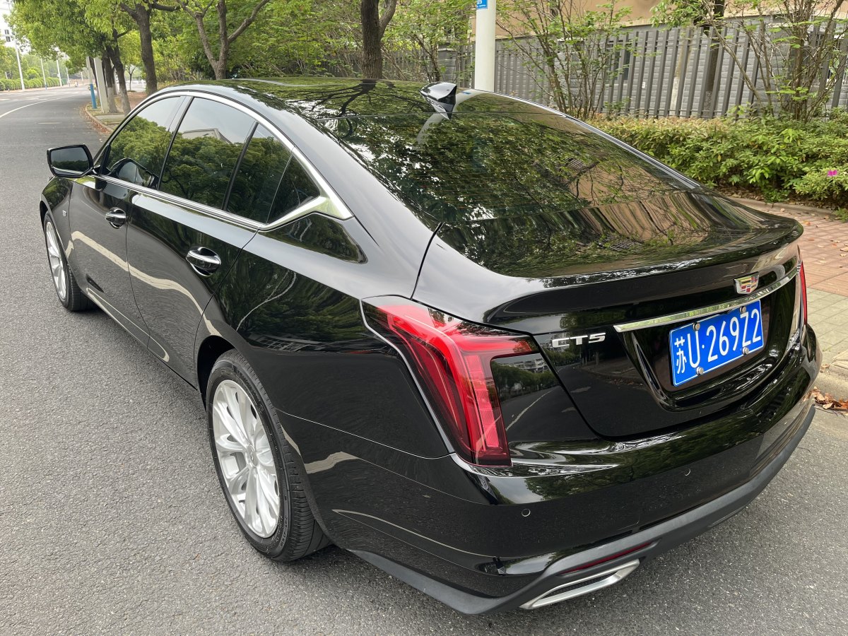 凱迪拉克 CT5  2023款 28T 豪華型（標(biāo)準(zhǔn)版）圖片