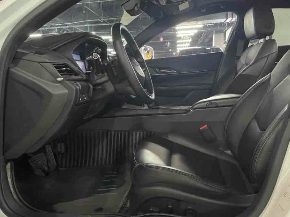 凱迪拉克 CT4  2020款 28T 時(shí)尚型圖片