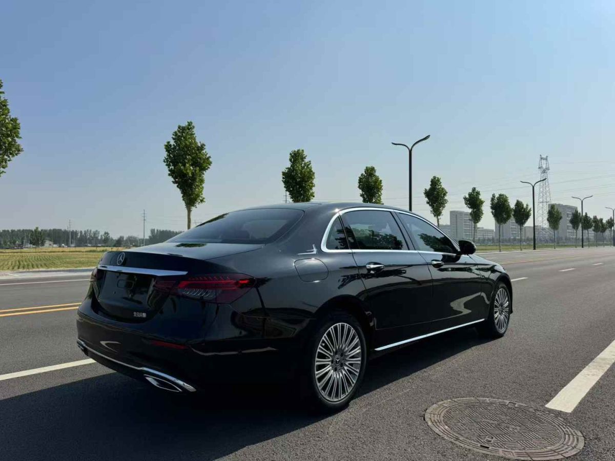 奔馳 奔馳E級(jí)  2023款 E 260 L圖片
