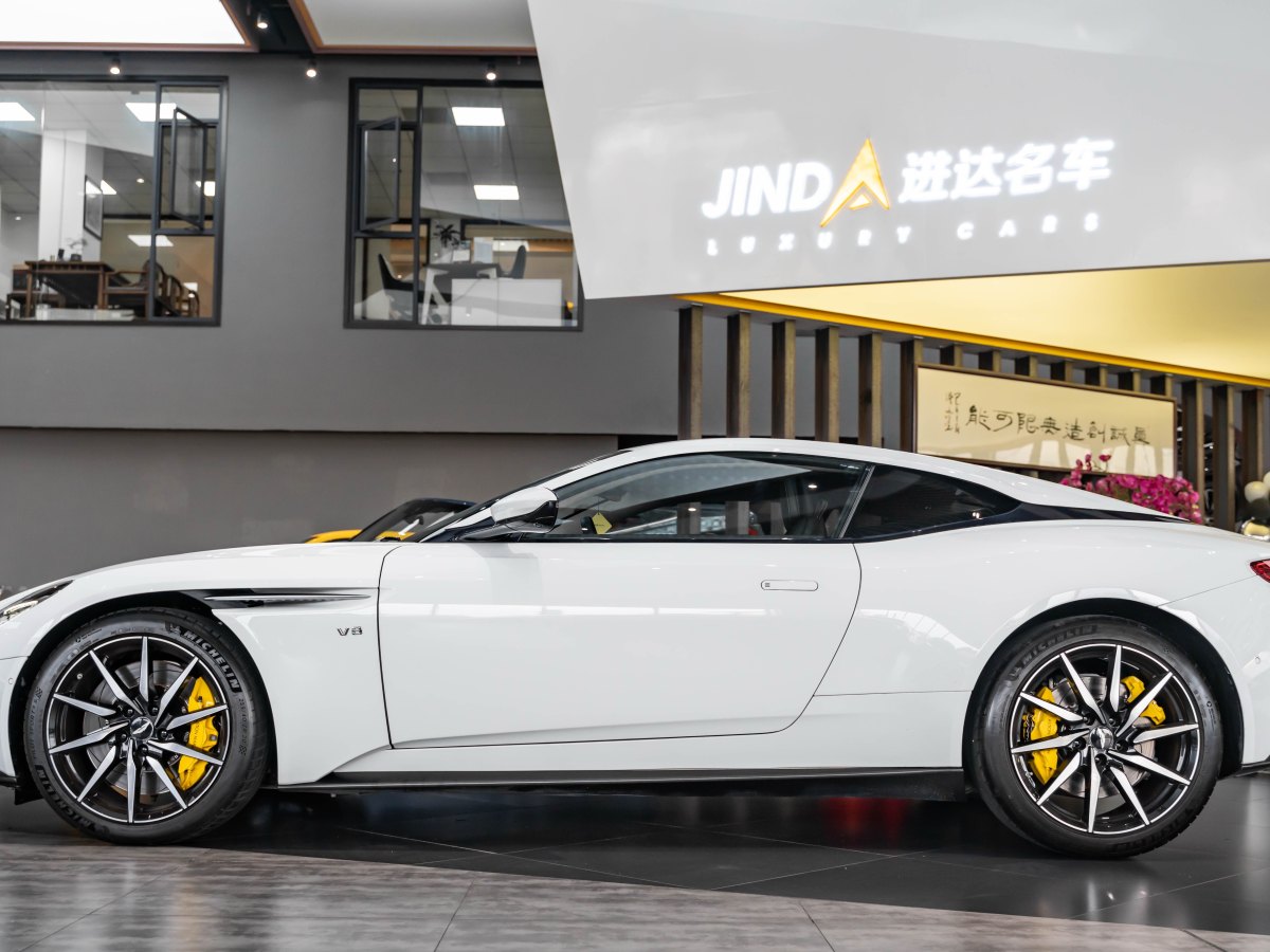 阿斯頓·馬丁 阿斯頓?馬丁DB11  2017款 4.0T V8圖片