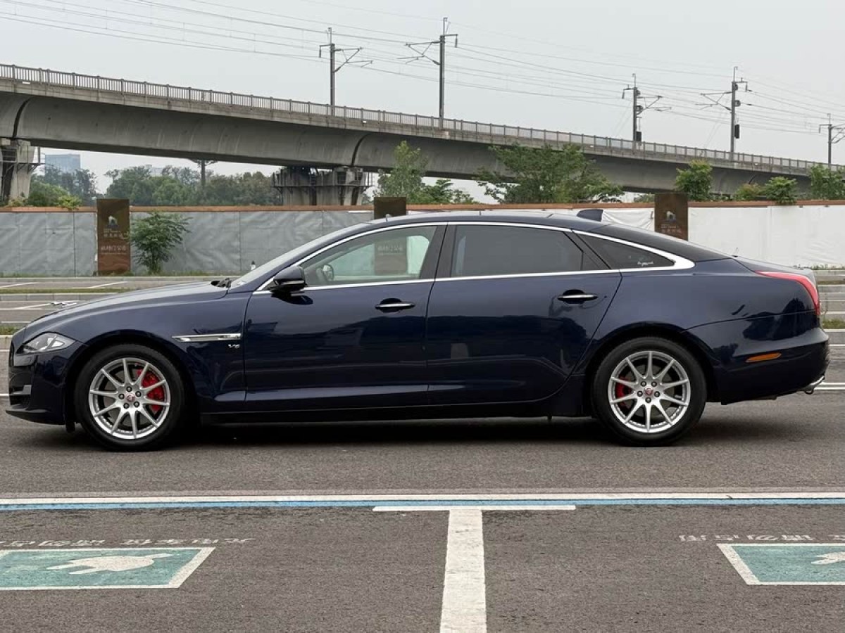 捷豹 XJ  2016款 XJL 3.0 SC 兩驅(qū)典雅商務(wù)版圖片