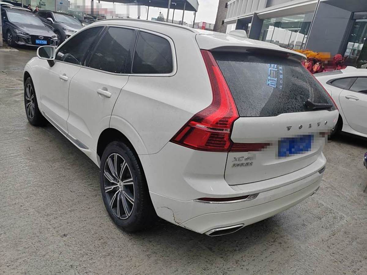 2021年3月沃爾沃 XC60  2021款 T5 四驅(qū)智逸豪華版